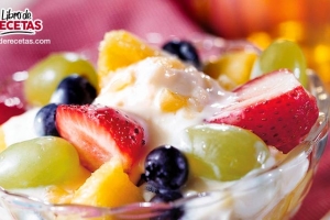 ensalada de frutas con yogurt